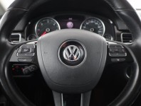 Volkswagen Touareg  3.0 TDI 