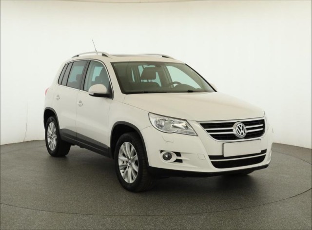 Volkswagen Tiguan  2.0 TSI 