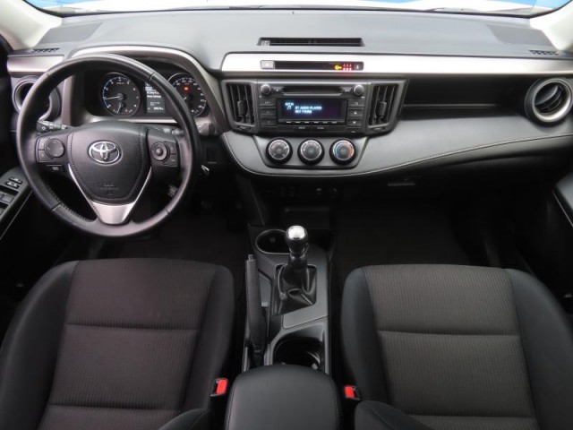 Toyota RAV 4  2.0 VVT-i 