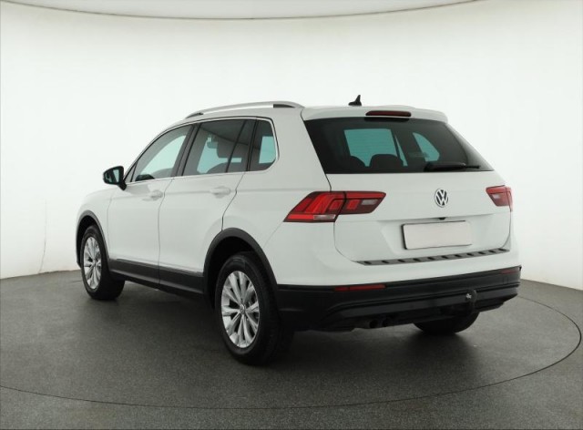 Volkswagen Tiguan  2.0 TSI Comfortline