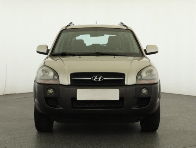 Hyundai Tucson  2.0 i 