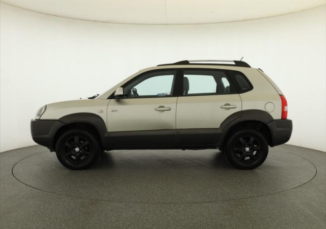 Hyundai Tucson  2.0 i 