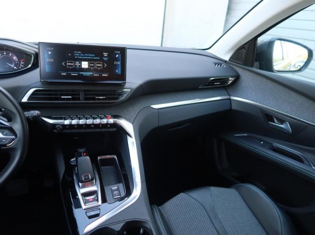 Peugeot 3008  1.2 PureTech Allure