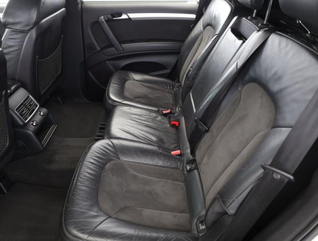 Audi Q7  3.0 TDI S-Line