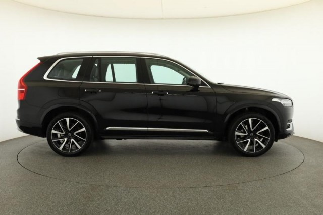 Volvo XC90  B5 AWD 