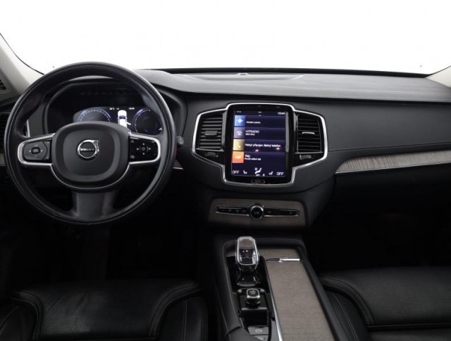Volvo XC90  B5 AWD 
