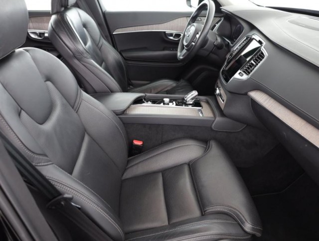 Volvo XC90  B5 AWD 