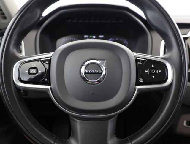 Volvo XC90  B5 AWD 