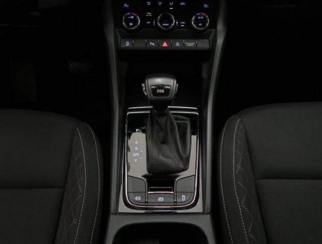 Škoda Karoq  1.5 TSI Ambition