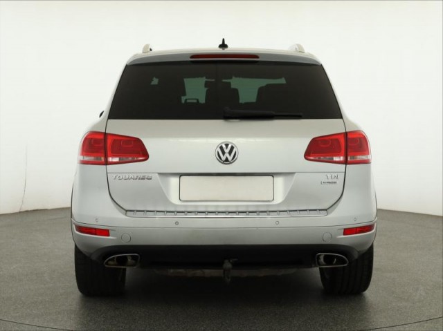 Volkswagen Touareg  3.0 TDI 