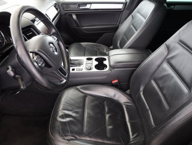Volkswagen Touareg  3.0 TDI 