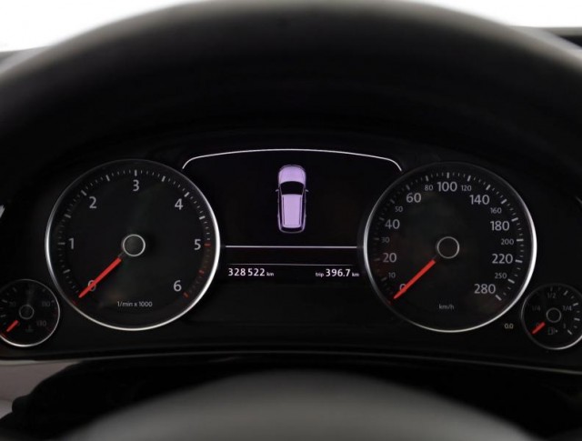 Volkswagen Touareg  3.0 TDI 