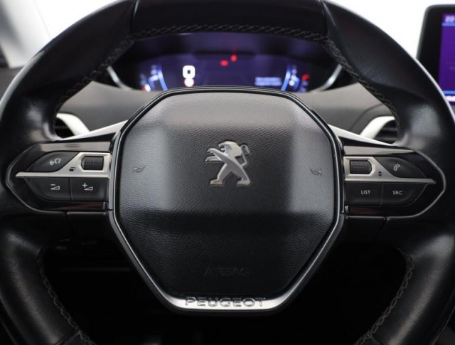 Peugeot 5008  2.0 HDI 
