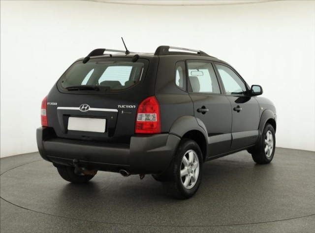 Hyundai Tucson  2.0 i 