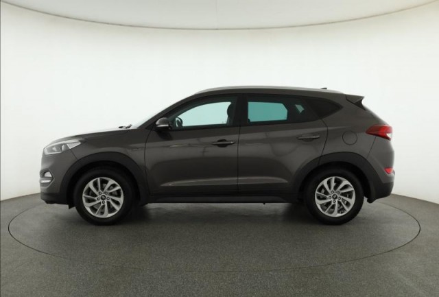 Hyundai Tucson  1.7 CRDi Trikolor