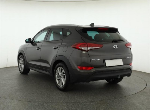 Hyundai Tucson  1.7 CRDi Trikolor