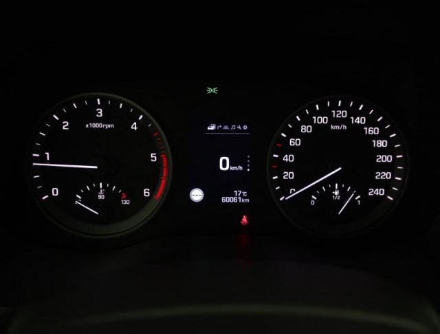Hyundai Tucson  1.7 CRDi Trikolor