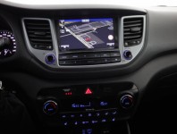 Hyundai Tucson  1.7 CRDi Trikolor