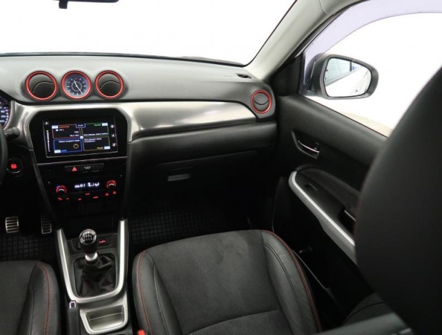 Suzuki Vitara  1.4 BoosterJet Elegance