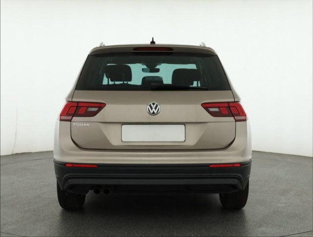 Volkswagen Tiguan  1.5 TSI 