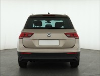 Volkswagen Tiguan  1.5 TSI 