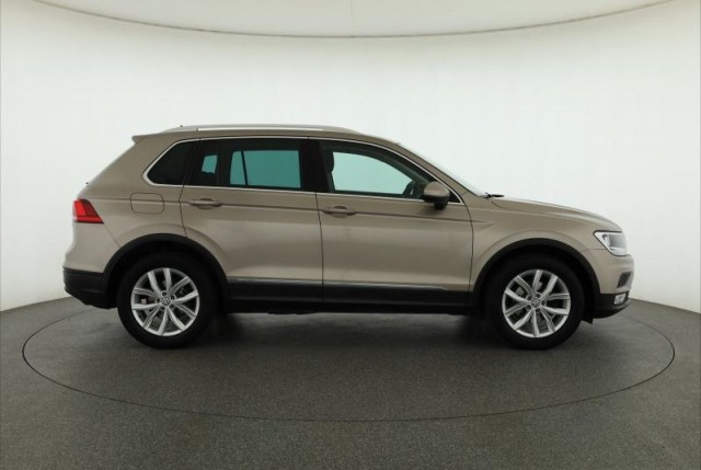 Volkswagen Tiguan  2.0 TDI Comfortline