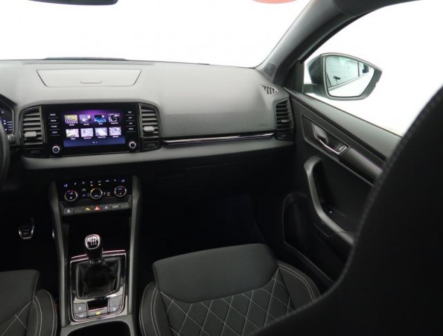 Škoda Karoq  1.5 TSI Sportline