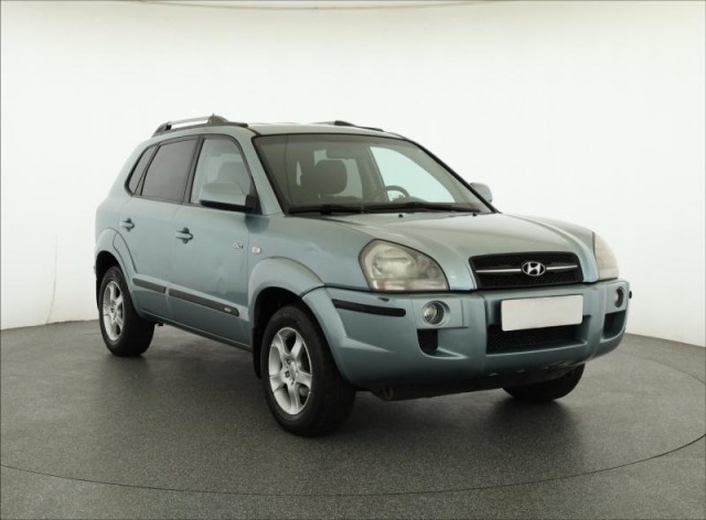 Hyundai Tucson  2.0 i 