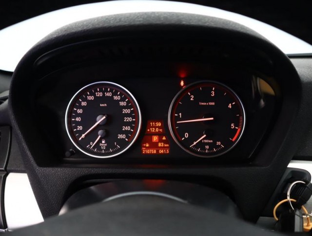 BMW X5  xDrive40d M Paket