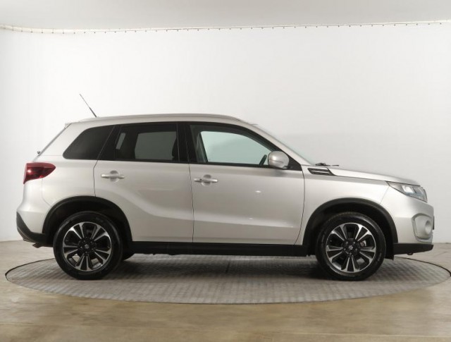 Suzuki Vitara  1.5 Hybrid 