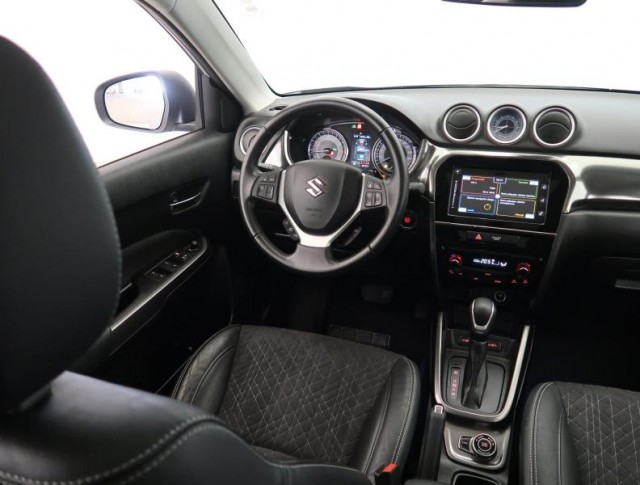 Suzuki Vitara  1.5 Hybrid 