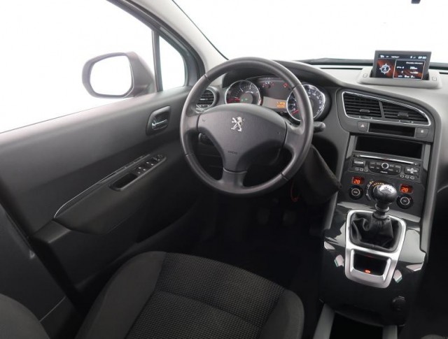 Peugeot 5008  1.6 BlueHDi 