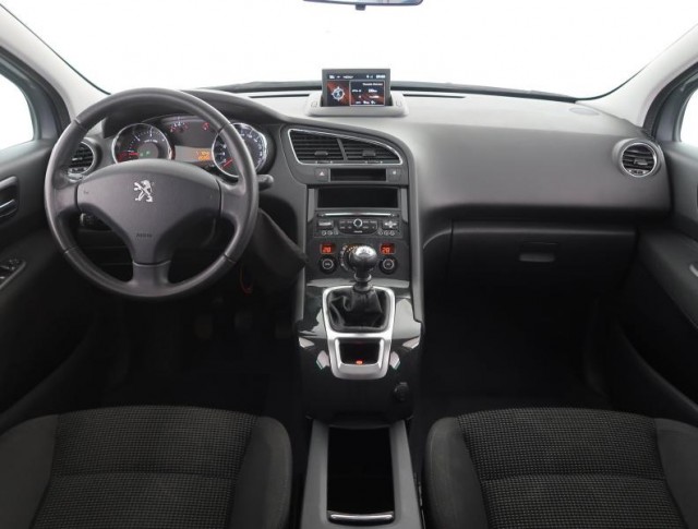 Peugeot 5008  1.6 BlueHDi 