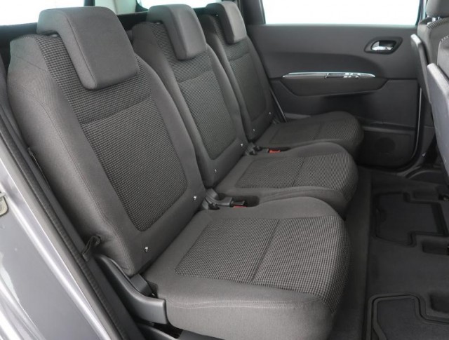 Peugeot 5008  1.6 BlueHDi 