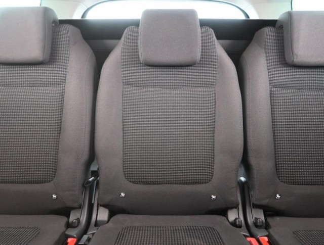 Peugeot 5008  1.6 BlueHDi 