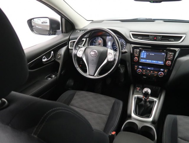 Nissan Qashqai  1.2 DIG-T 