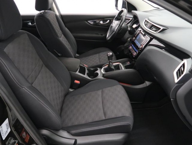 Nissan Qashqai  1.2 DIG-T 