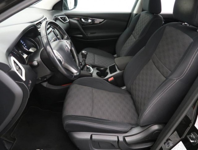 Nissan Qashqai  1.2 DIG-T 