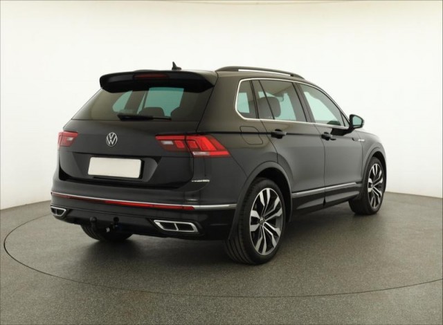 Volkswagen Tiguan  2.0 TDI R-Line