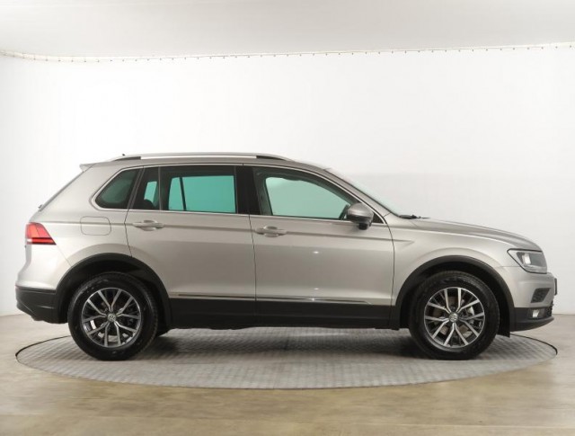 Volkswagen Tiguan  2.0 TDI 