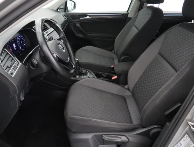 Volkswagen Tiguan  2.0 TDI 