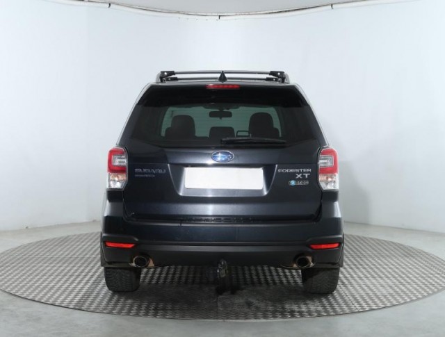 Subaru Forester  2.0 XT 