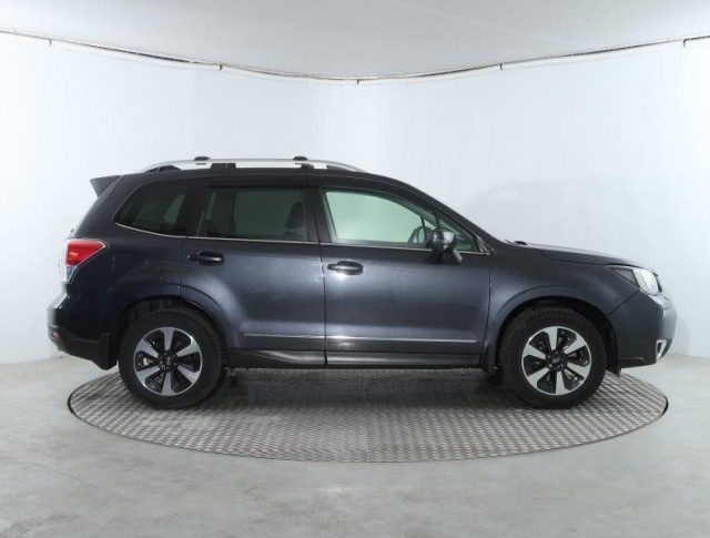 Subaru Forester  2.0 XT 