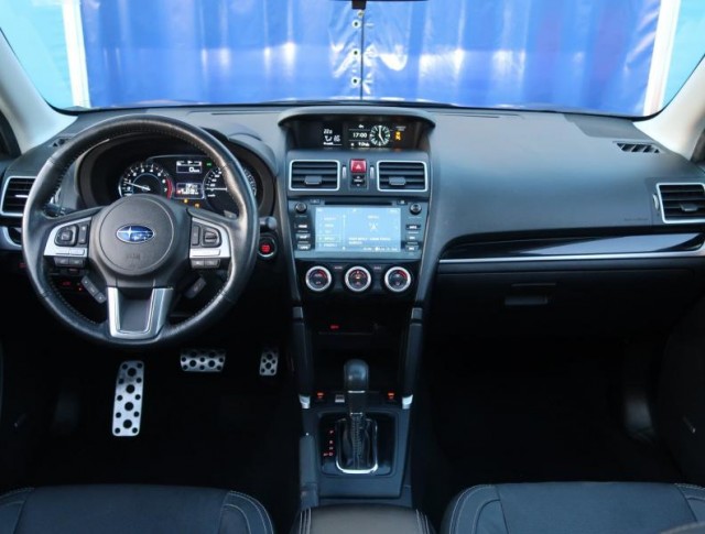 Subaru Forester  2.0 XT 