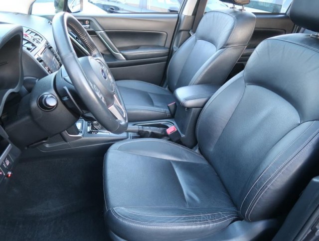 Subaru Forester  2.0 XT 