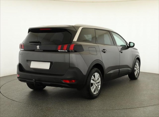 Peugeot 5008  PureTech 130 
