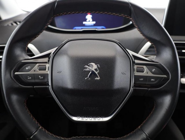 Peugeot 5008  PureTech 130 