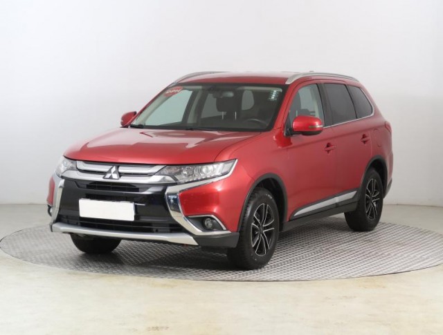Mitsubishi Outlander  2.0 Intense