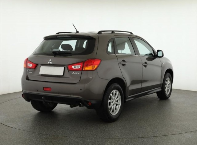 Mitsubishi ASX  1.6 MIVEC 