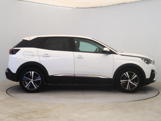 Peugeot 3008  1.5 BlueHDi 